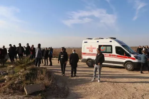 ŞANLIURFA - Lojistik deposunda çıkan yangın kontrol altına alındı ŞANLIURFA - Lojistik deposunda çıkan yangın kontrol altına alındı