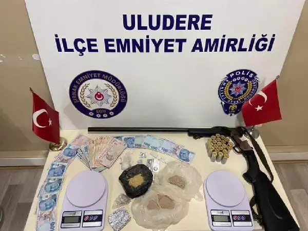 Şırnak'ta uyuşturucuya 2 tutuklama Şırnak'ta uyuşturucuya 2 tutuklama