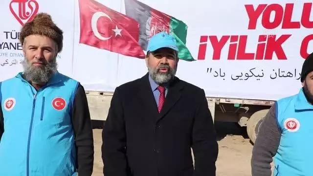 TDV'den Afganistan'daki ihtiyaç sahibi 2 bin aileye gıda yardımı TDV'den Afganistan'daki ihtiyaç sahibi 2 bin aileye gıda yardımı