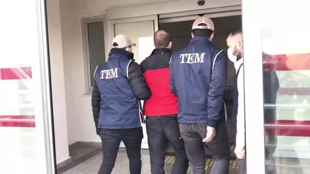 Son dakika haber... Adana'da terör örgütü El Kaide şüphelisi tutuklandı Son dakika haber... Adana'da terör örgütü El Kaide şüphelisi tutuklandı