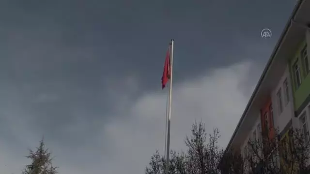 AKSARAY/NİĞDE - Bakan Selçuk'tan, 'okulların bahçesinde İstiklal Marşı okunsun' çağrısı AKSARAY/NİĞDE - Bakan Selçuk'tan, 'okulların bahçesinde İstiklal Marşı okunsun' çağrısı
