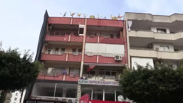 Alanya�da yıkılma riski bulunan 5 katlı bina boşaltıldı Haberler