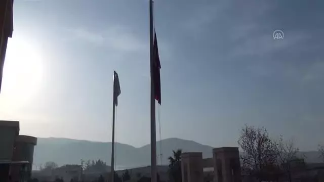 İzmir, Manisa, Denizli, Aydın ve Uşak'taki okullarda İstiklal Marşı okundu İzmir, Manisa, Denizli, Aydın ve Uşak'taki okullarda İstiklal Marşı okundu