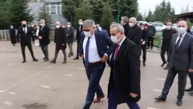 RİZE/GÜMÜŞHANE - Bakan Selçuk'tan, 'Okulların bahçesinde İstiklal Marşı okunsun' çağrısı RİZE/GÜMÜŞHANE - Bakan Selçuk'tan, 'Okulların bahçesinde İstiklal Marşı okunsun' çağrısı