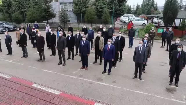 RİZE/GÜMÜŞHANE - Bakan Selçuk'tan, 'Okulların bahçesinde İstiklal Marşı okunsun' çağrısı RİZE/GÜMÜŞHANE - Bakan Selçuk'tan, 'Okulların bahçesinde İstiklal Marşı okunsun' çağrısı