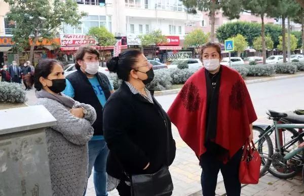 Son dakika: Bitişikteki bina yıkılırken, kendi binaları hasar gören vatandaşlar sokakta kaldı
