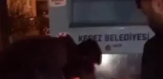 Giysi kumbarasında kayıp otomobilinin anahtarını aradı