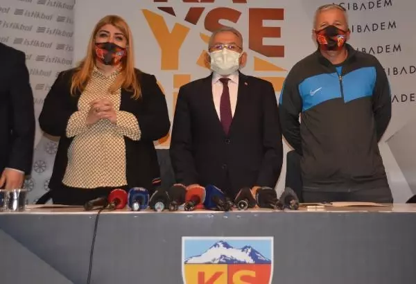 HK Kayserispor'da Dan Petrescu için imza töreni düzenlendi HK Kayserispor'da Dan Petrescu için imza töreni düzenlendi