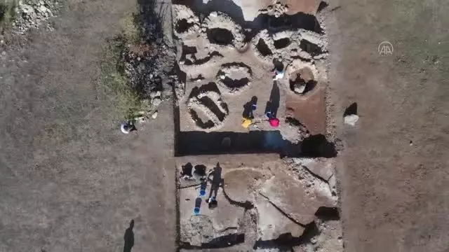 KASTAMONU - Kahin Tepe kazıları heyecanlandırıyor KASTAMONU - Kahin Tepe kazıları heyecanlandırıyor