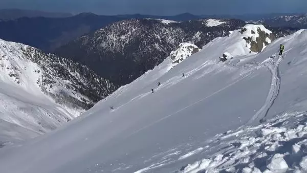 Kayakçıların tercihi Alpler yerine Kaçkarlar oldu