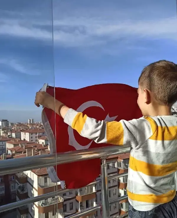 Niğde'de bayrak töreni coşkusu Niğde'de bayrak töreni coşkusu