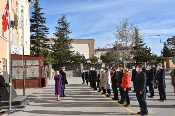 Niğde'de bayrak töreni coşkusu Niğde'de bayrak töreni coşkusu