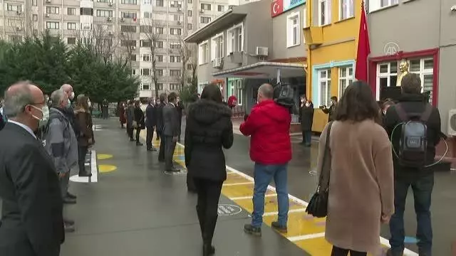 Nevşehir'deki okullarda bayrak töreni yapıldı Nevşehir'deki okullarda bayrak töreni yapıldı