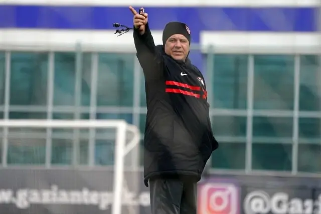 Ways were separated with 14 coaches in 18 weeks in the Super League Ways were separated with 14 coaches in 18 weeks in the Super League