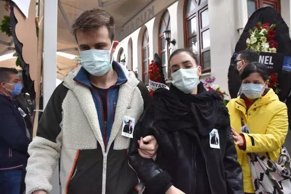 Ünlü mimar Ahmet Vefik Alp son yolculuğuna uğurlandı Ünlü mimar Ahmet Vefik Alp son yolculuğuna uğurlandı