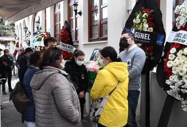 Ünlü mimar Ahmet Vefik Alp son yolculuğuna uğurlandı Ünlü mimar Ahmet Vefik Alp son yolculuğuna uğurlandı