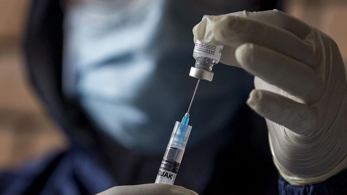 ABD'li Moderna: Koronavirüs aşısı en az 1 yıl boyunca virüse karşı koruyor