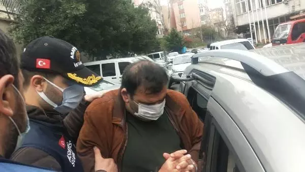 Son Dakika | Çatalca'da öldürülen kadın; cinayet şüphelisi adliyeye sevk edildi Son Dakika | Çatalca'da öldürülen kadın; cinayet şüphelisi adliyeye sevk edildi