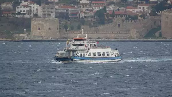 Gökçeada ve Bozcaada'ya feribot seferi bugün de yapılamıyor Gökçeada ve Bozcaada'ya feribot seferi bugün de yapılamıyor