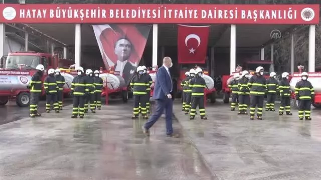Gönüllü itfaiyeciler sahada ekiplere destek vermeye başladı Gönüllü itfaiyeciler sahada ekiplere destek vermeye başladı