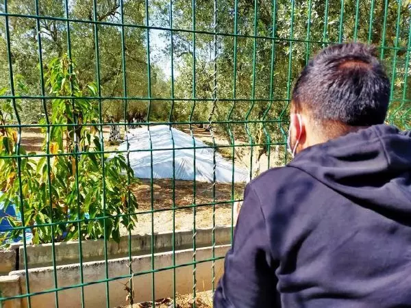 İznik'te 5 lahde ulaşılan alana yüksek güvenlikli koruma İznik'te 5 lahde ulaşılan alana yüksek güvenlikli koruma