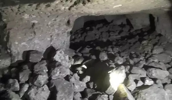 Kayseri'de 6 bin yıllık tarihi yer altı yerleşim yeri, definecilerin hedefi oldu Kayseri'de 6 bin yıllık tarihi yer altı yerleşim yeri, definecilerin hedefi oldu