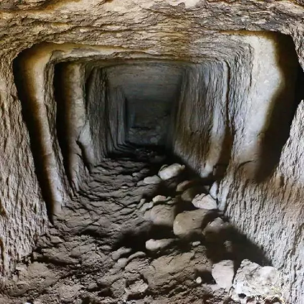 Kayseri'de 6 bin yıllık tarihi yer altı yerleşim yeri, definecilerin hedefi oldu Kayseri'de 6 bin yıllık tarihi yer altı yerleşim yeri, definecilerin hedefi oldu