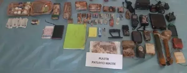 Mardin'de terör örgütü işbirlikçilerine operasyon: 22 gözaltı Mardin'de terör örgütü işbirlikçilerine operasyon: 22 gözaltı
