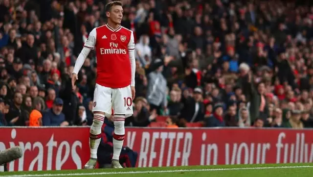 Mesut Özil'in sözleri taraftarın heyecanını artırdı: Türkiye'de sadece F.Bahçe'de oynarım Mesut Özil'in sözleri taraftarın heyecanını artırdı: Türkiye'de sadece F.Bahçe'de oynarım