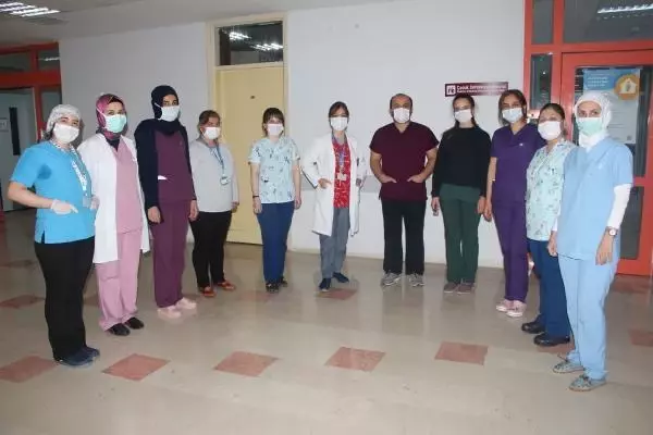 Son dakika haber: Prof. Dr. Alabaz: Koronavirüs sağlıklı çocuklarda da ani ölümlere neden olabiliyor Son dakika haber: Prof. Dr. Alabaz: Koronavirüs sağlıklı çocuklarda da ani ölümlere neden olabiliyor