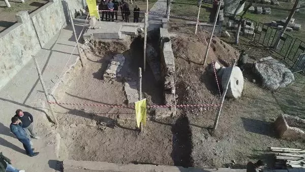 Sultan 1'inci Kılıçarslan ile kızı Saide Hatun'un mezarları, Diyarbakır'da bulundu (3) Sultan 1'inci Kılıçarslan ile kızı Saide Hatun'un mezarları, Diyarbakır'da bulundu (3)