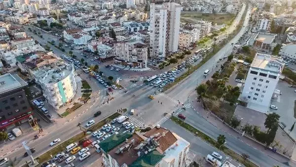 Yoğun trafiğe 'akıllı sinyalizasyon sistemi'yle çözüm