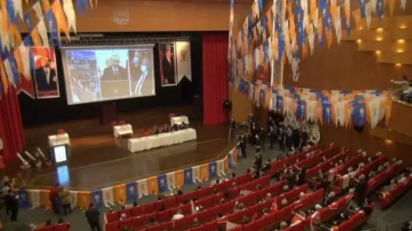 AK Partili Sarıeroğlu: Cumhurbaşkanına 'sözde' demek bu ülkeye hakarettir AK Partili Sarıeroğlu: Cumhurbaşkanına 'sözde' demek bu ülkeye hakarettir