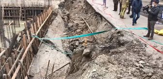 Avcılar'da inşaatın istinat duvarı yıkıldı