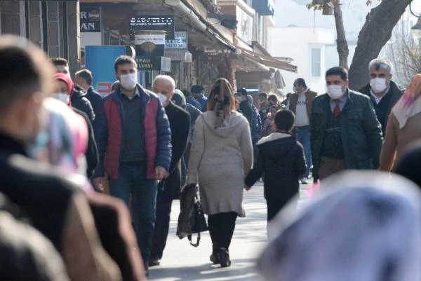 Son dakika haberi: Diyarbakır'ın 106 bin nüfuslu Sur ilçesinde pozitif vaka sıfırlandı