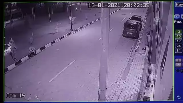 Emekli polisin silahla vurduğu genç yaralandı Emekli polisin silahla vurduğu genç yaralandı
