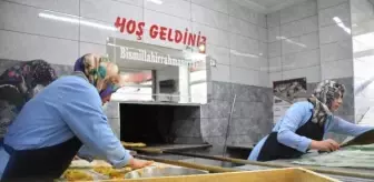 Eşleri yurt dışına gitmesin diye fırın açan eltilerden dayanışma