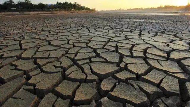 Meteoroloji'den korkutan harita! Kuraklık tehdidi büyüyor Meteoroloji'den korkutan harita! Kuraklık tehdidi büyüyor