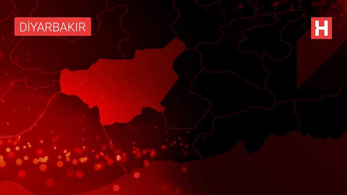 PKK'lı teröristlerin Diyarbakır'da 5 yıl önce düzenlediği bombalı saldırıda şehit olanlar anıldı