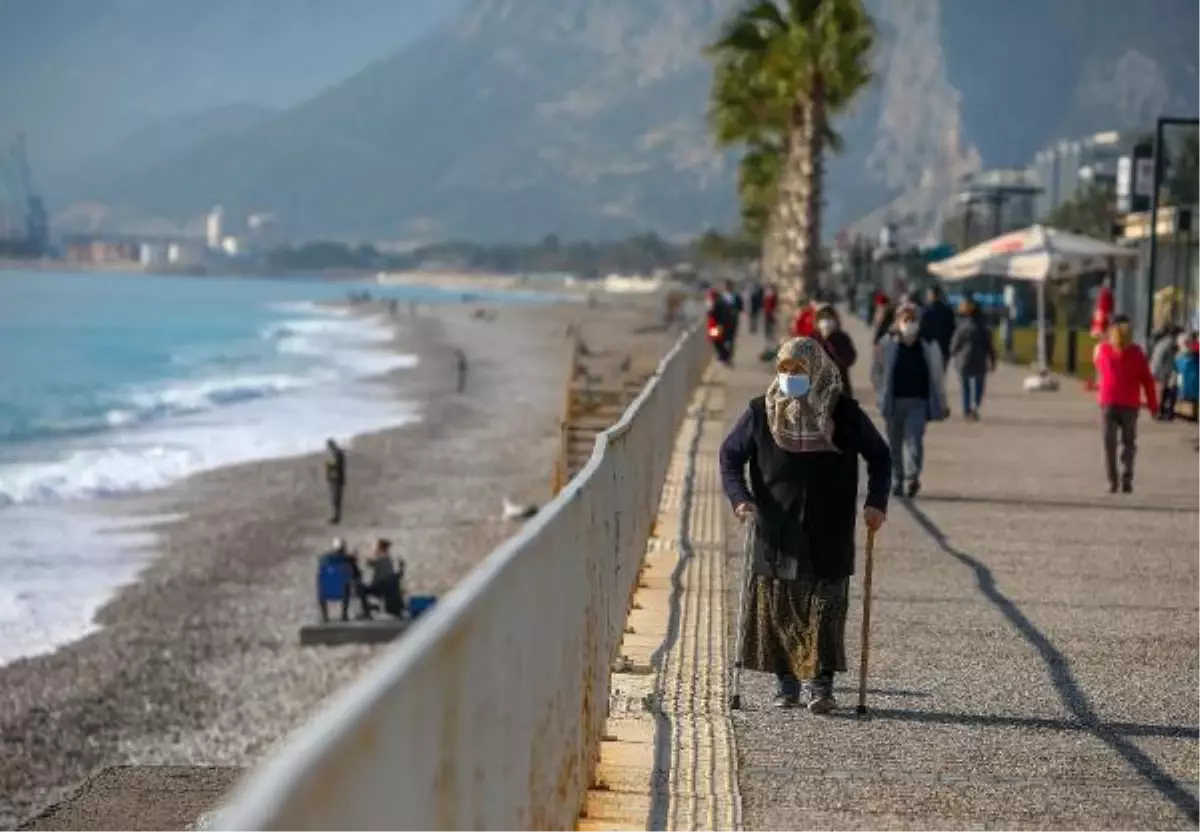 Antalya'da güneşli hava keyfi