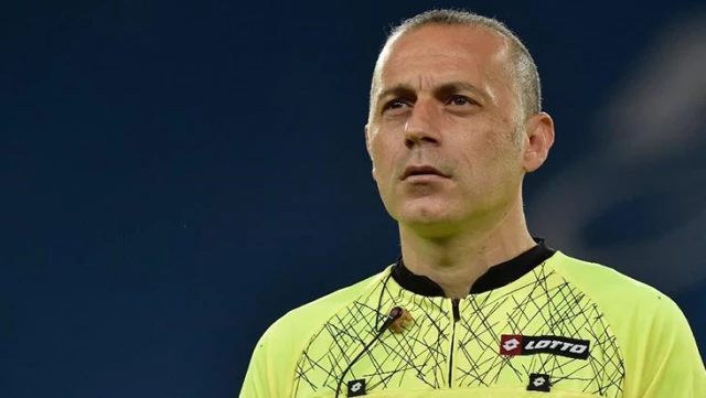 Cüneyt Çakır was named the best second referee of the last 10 years