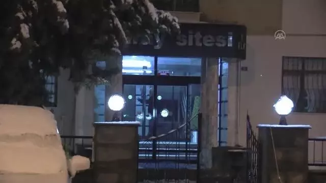 Hırsızlık şüphelisini bina sakinleri yakaladı Hırsızlık şüphelisini bina sakinleri yakaladı