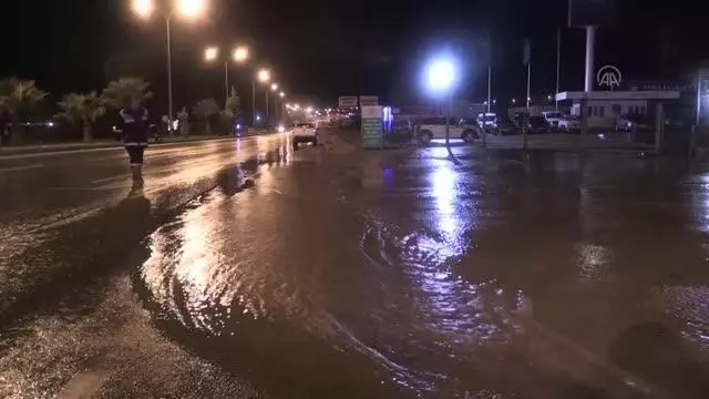 KAHRAMANMARAŞ - Mevsimin ilk karı yağdı KAHRAMANMARAŞ - Mevsimin ilk karı yağdı