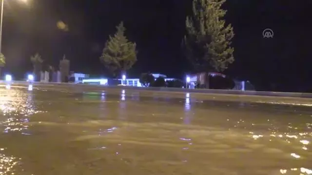 KAHRAMANMARAŞ - Mevsimin ilk karı yağdı KAHRAMANMARAŞ - Mevsimin ilk karı yağdı