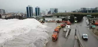 Kartal'daki tuz dağı havadan fotoğraflandı