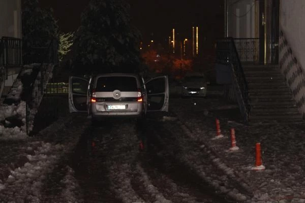 Son dakika haberi | Kayseri'de polisin 'dur' ihtarına uymayan 3 şüpheli, aracı terk edip, yaya olarak kaçtı