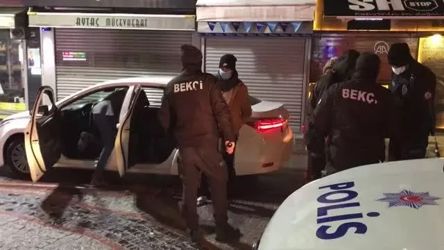 Kısıtlamayı ihlal eden yabancı uyruklu 4 kişiye para cezası Kısıtlamayı ihlal eden yabancı uyruklu 4 kişiye para cezası