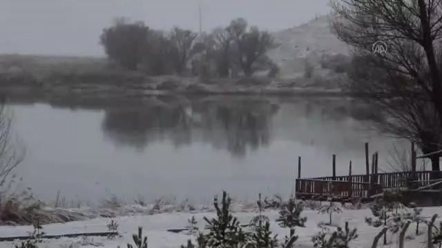 Kızılırmak ve Hafik Gölü beklenen karla buluştu Kızılırmak ve Hafik Gölü beklenen karla buluştu
