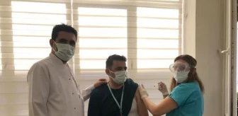 Marmaris'te sağlıkçılar herkesin aşı olmasını istedi