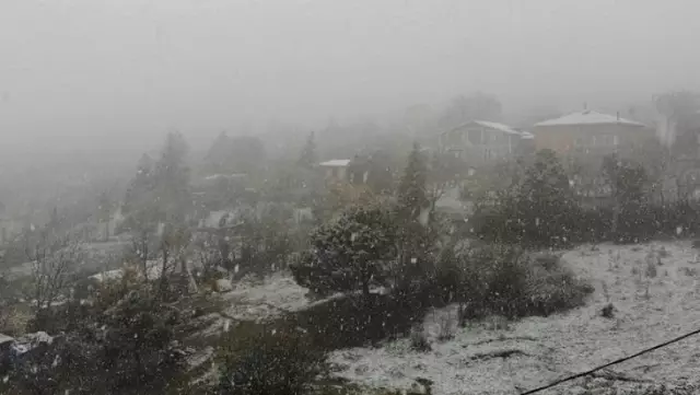 Last minute!  The expected snowfall in Istanbul started on the Anatolian side.